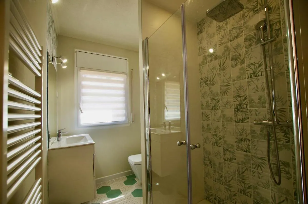 V&V Lloret-Villa Christine, Villa Lujosa Para 17 Personas Lloret de Mar Spanje